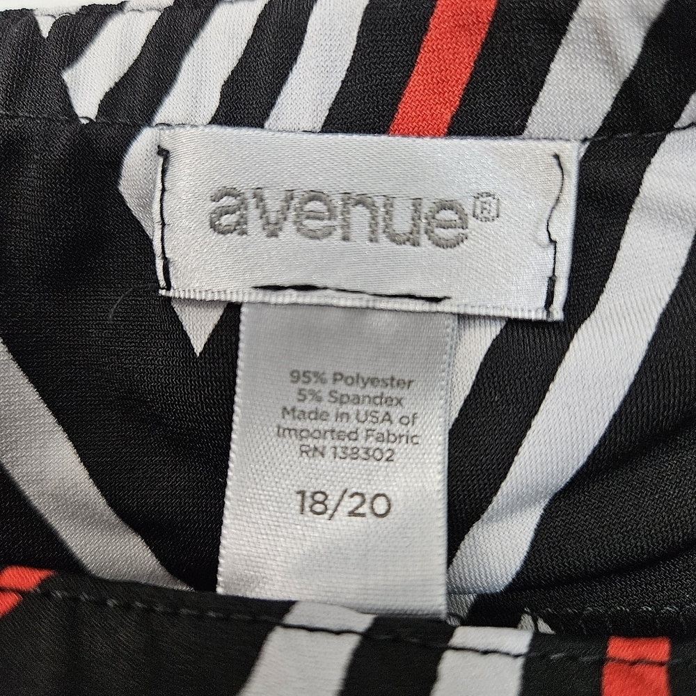 Avenue Black, White & Orange Asymmetrical A-Line Skirt Plus Size 18/20 - Picture 3 of 5